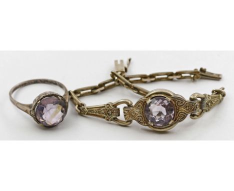 Art Deco-Damenarmband und -ring. 830/000 Silber. Je besetzt mit rund facettiertem, hellen Amethyst. Tragespuren. 20er/30er Ja