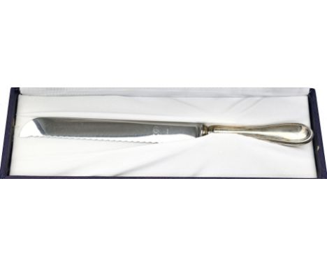 Brotmesser. 800/000 Silbergriff im Chippendale-Stil. 20. Jh. L. 29 cm. In Originalschatulle.