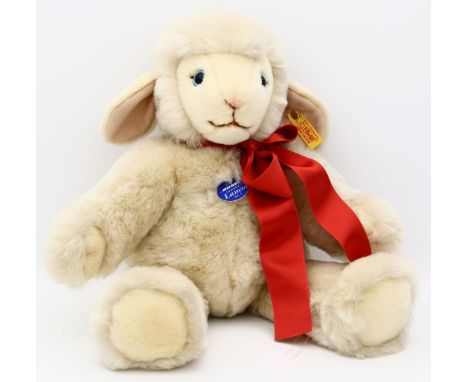 "Das Bose Sammler Lamm Nr. 1", Steiff. Heller Plüsch. Mit K, F und S. H. 44 cm.