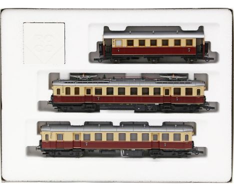 Elektro-Triebzug, ROCO H0. Art.-Nr. 43007, für Gleichstrombetrieb, Funktion nicht geprüft. Unbespielt. In Originalverpackung.