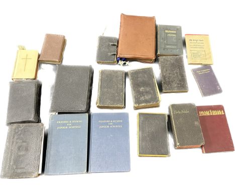 Selection of vintage and later bibles 