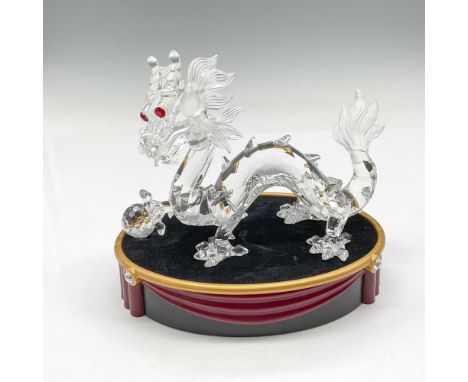 Figural is the 2nd of the Fabulous Creatures trilogy. Made of clear crystal with satin crystal on his head and tail with red 