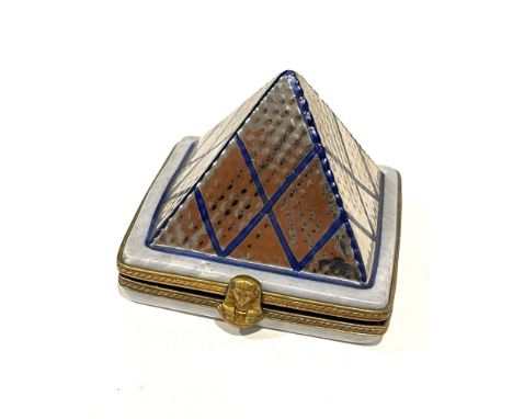 Hinged Limoges box in the shape of the silver pyramid mirrored glass building in front of the Louvre. Beautifully hand-painte