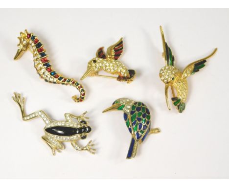 COSTUME JEWELLERY. Five various gilt metal paste &amp; enamel brooches.