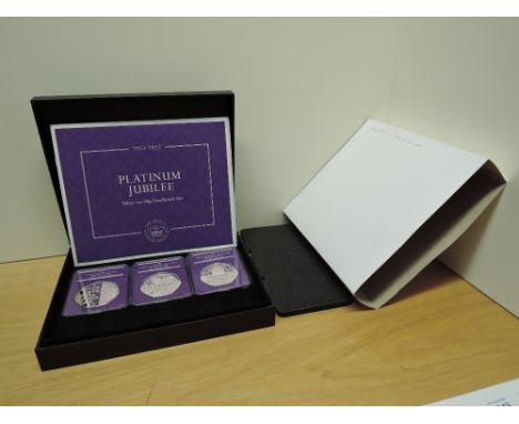 A Westminster Mint 2022 Platinum Jubilee Silver 1oz 50p Data Struck Three Coin Set, each coin weighs 31.10g, all in plastic c
