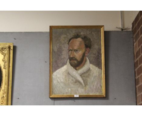 A GILT FRAMED OIL ON BOARD PORTRAIT STUDY OF A BEARDED GENTLEMAN PICTURE SIZE - 60CM X 45CM 