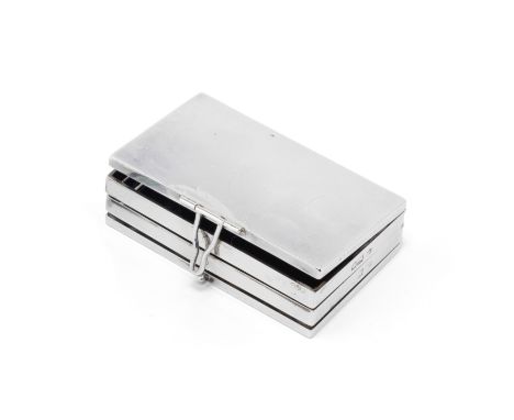 An Edwardian silver travelling folding photo frameAlfred Clark, London 1907 Rectangular portrait form, cover centrally hinged