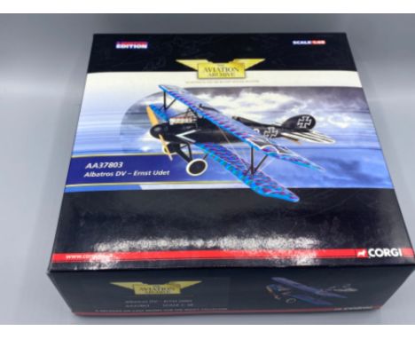 Corgi Limited Edition The Aviation archive AA37803 Albatros DV Ernst Udet scale 1:48 mint