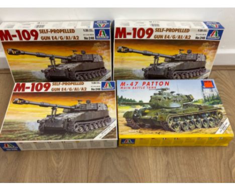 4x large boxes of buildable toy army tanks by Italeri