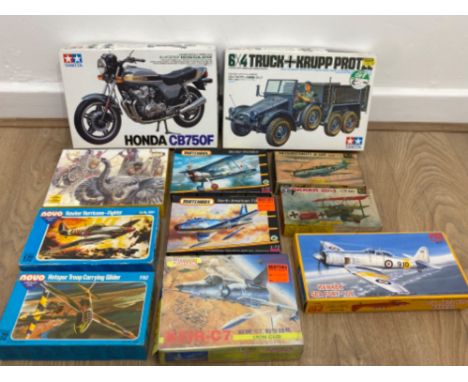 11x miniature buildable toys to include army planes etc