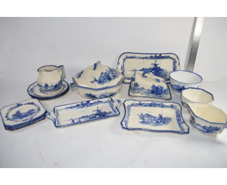 BOX CONTAINING ROYAL DOULTON NORFOLK WARES INCLUDING TUREEN AND COVER, SIDE PLATES, SERVING DISHES, VARIOUS JUGS, CUPS AND SA