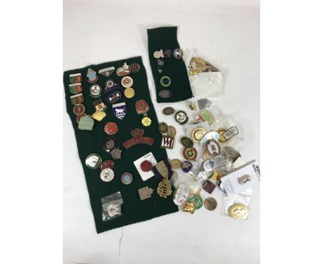 A COLLECTION OF WOMEN'S INSTITUTE ENAMEL BADGES AND OTHERS SIMILAR. A large collection of Women's Institute enamel badges to 