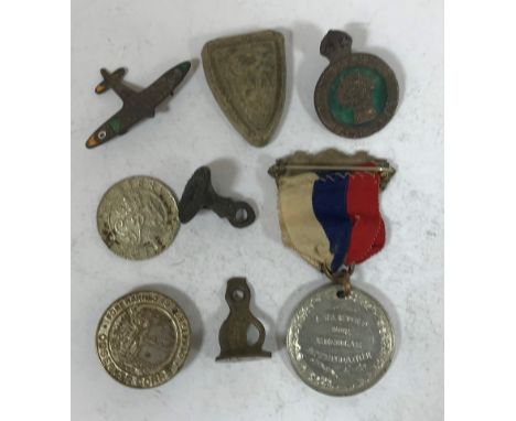 A QUANTITY OF FIELD FINDS TO INCLUDE 13th CENTURY WEIGHT. A collection of field finds to include a 13th century shield shaped