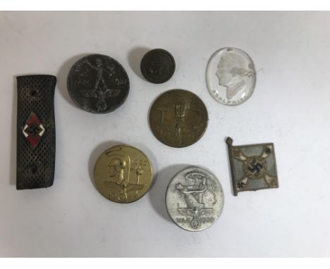 A COLLECTION OF GERMAN SECOND WORLD WAR BADGES AND SIMILAR INSIGNIA. A Hitler Youth knife handle section with red and white e