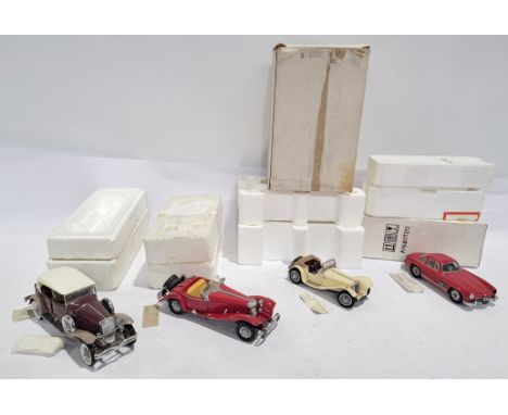 Franklin Mint, a group of 1:24 scale part boxed models to include 1954 Mercedes Benz 300SL and others. Conditions generally a