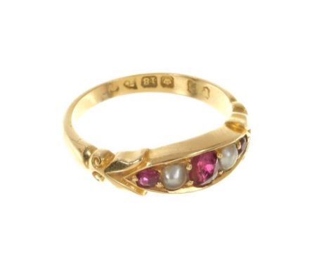 Late Victorian 18ct gold garnet and pearl five stone ring with three garnets and two half pearls in 18ct gold setting, Cheste