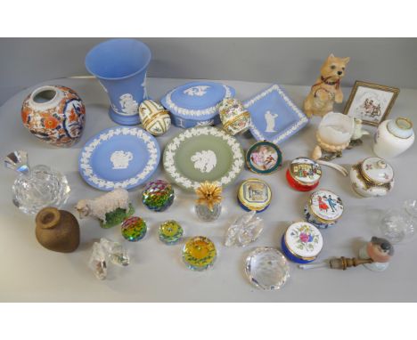 Assorted items; Halycon Days enamel pots, Swarovski crystal animals, Wedgwood Jasperware, etc.