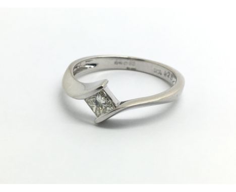 An 18ct white gold and princess cut diamond ring, approx 0.25ct, ring size approx K/L