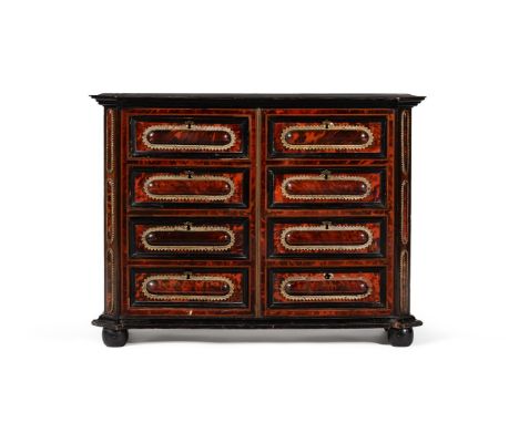 Y A FLEMISH TORTOISESHELL AND EBONY TABLE TOP COMMODE OR CHESTPROBABLY ANTWERP, CIRCA 1690 AND LATERIncorporating rosewood cr