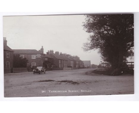 Lincs, Keelby-RP Yarborough Road, vintage auto passing the Bricklayers Arms *** Brockesby 1913, date stamp