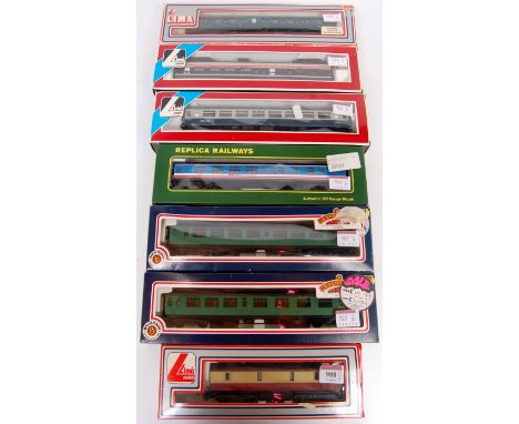 Two Bachmann Bullied green coaches (G-BF), 2 BR Mk1 NSE and Intercity livery (G-BGT) another Mk2 BR blue (G-BG) class 117 DMU