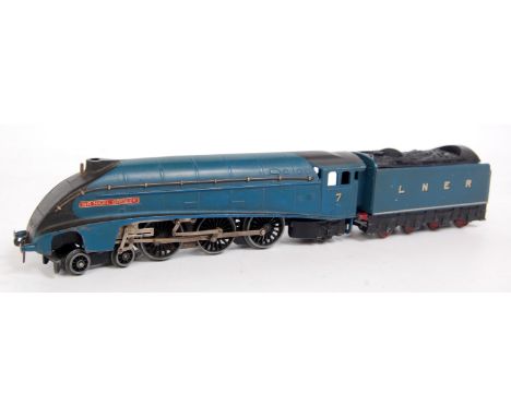 A Hornby Dublo 3-rail 'Sir Nigel Gresley' engine and tender very small fold to top edge one side of tender, otherwise good (G