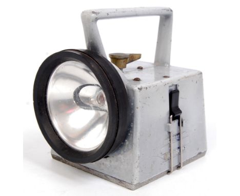 A 1970s BR Guards Battery Operated 3 aspect hand lamp (G)