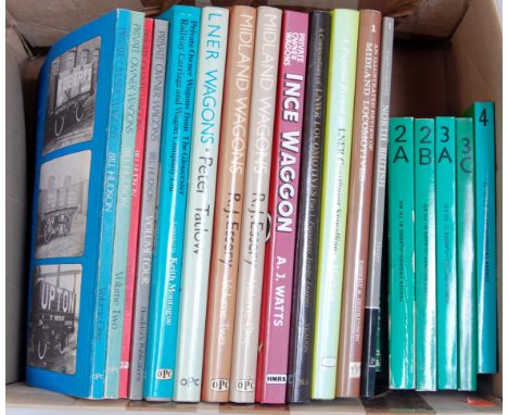 25 books and booklets from a model makers reference library, locomotives of the LNER parts 1, 2A, 2B, 3A, 3C, 4, Ince Waggon 