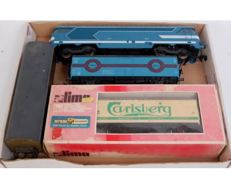 Lima blue SNCF bogie diesel loco no. 67001 (G) with a blue Transfesa Interfrigo van (G), a gold DSB Carlesberg van (G) and a 