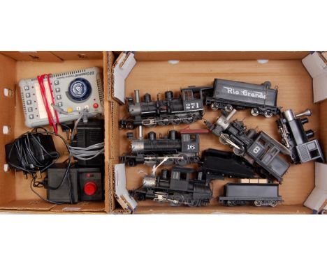 Five American outline On30 locomotives, maybe chip fitted, quantity of detailing parts and a part built brass kit, 4 Peco Ele