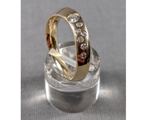 Ring. Gelbgold 585.Diamanten.Objekt kann versendet werden.Ring. 585 yellow gold.Diamonds.Object can be shipped.