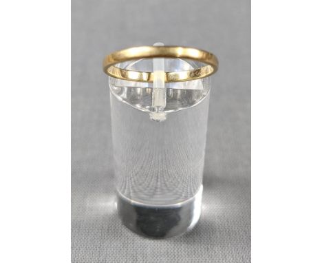 Ring.Gelbgold 585. 1,3 g.Objekt kann versendet werden.Ring.Yellow Gold 585. 1,3 g.Object can be shipped.