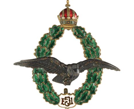 Abzeichen für Feldpiloten, 1. Typ Franz Joseph I. 1913, Bronze vergoldet und emailliert, rückseitig Hersteller J. Zimbler Wie