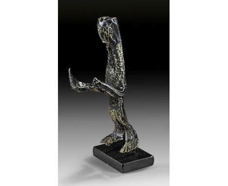 Eisenvotiv. Niederbayern, Perka bei Kelheim, 15. - 19. Jh. H 10cm. Stilisierte, menschliche Figur mit Armen vor dem Körper. I