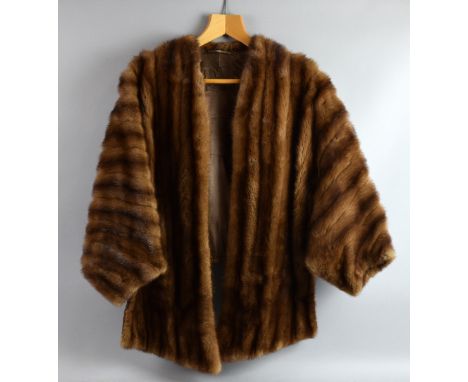 Brown fur ladies  jacket three stoles and hat      1) 3/4 length mink (approx size 18) Excellent, clean condition. No stains 