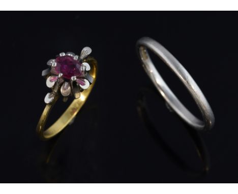  Vintage ruby ring in raised setting, 18 ct white and yellow gold, and a platinum wedding band  plat 3 grams ruby ring 2.8 gr