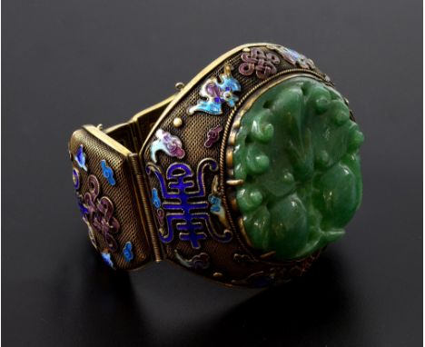 Chinese silver gilt and enamel hinged bangle, the central section set with aventurine quartz carved in the form of a bat  and