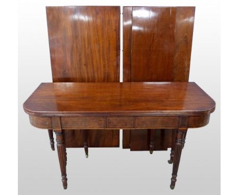 19th century mahogany Wilkinson patent folding dining table on reeded legs, 272cm x 137cm x 71cm, with three extra leavesOver