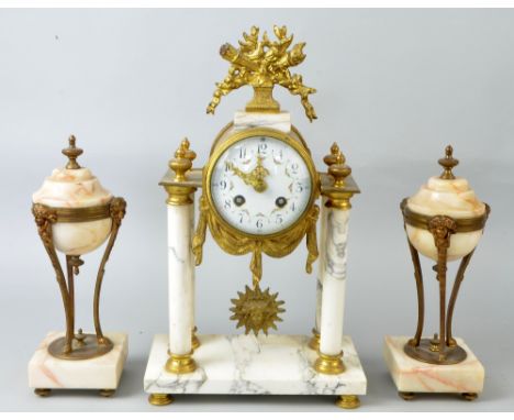 19th Century gilt metal and marble twin train mantel clock and near matching pair of garnitures 38 x 22 cm (garnitures 26 cm 
