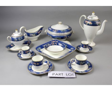 Wedgwood dinner service Blue Siam for 8 place settings including a pair of covered tureens, plates of various sizes, bowls an