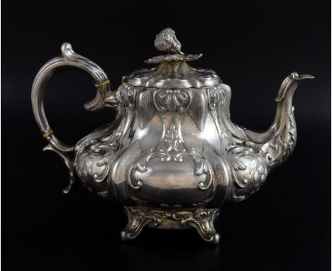 Victorian silver tea pot by Reid & Sons, Sheffield 1854 finial and knop replaced, 29oz 902gm, 19cm light wear