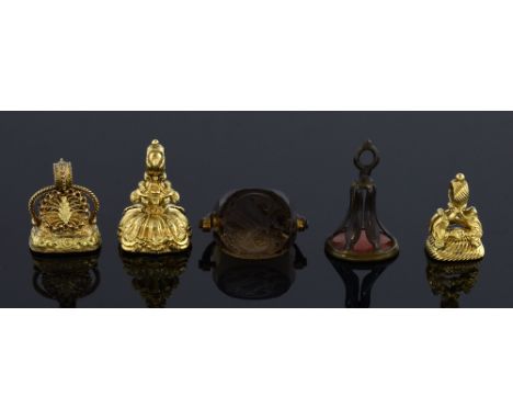 Collection of antique seals, two gold set with green agate both intaglio cut, another with chalcedony cut with depiction of a
