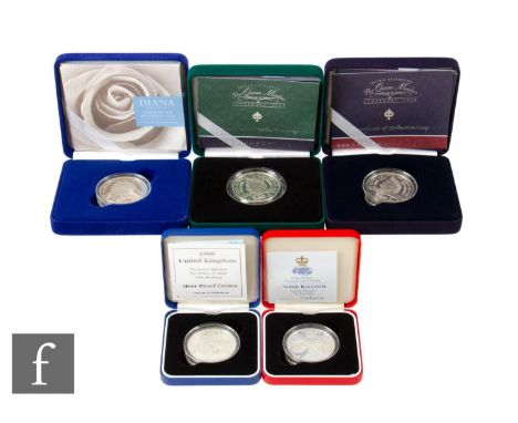 Elizabeth II - A Royal Mint Crowns Piedfort 2000 Queen Mother centenary year coin, a 2000 Queen Mother silver proof, a Diana 