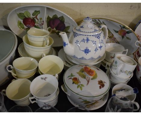 A Tray of Teawares to Include Longtons Teacups and Saucers, Blue and White Teapot, Portmeirion, Royal Worcester etc 