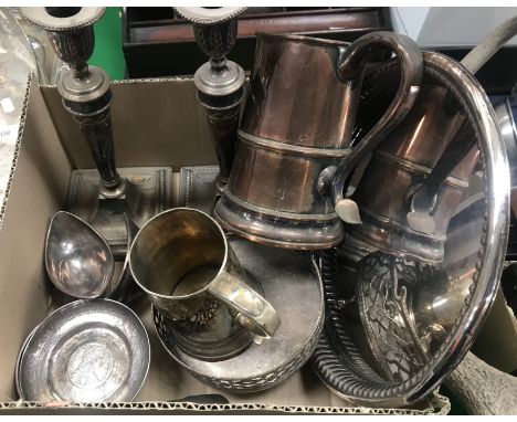 A box of various plated wares to include a pair of Adam style plated on copper candlesticks, 27 cm high, a circular embossed 