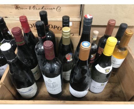 A wooden wine box containing 15 various bottles of mixed wines including Maison du Tastelune Bourgogne Pinot Noir 2014, Chate