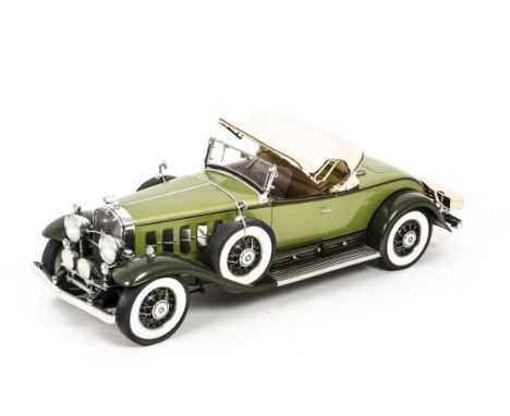 Danbury Mint Cadillac Roadster, a 1:12 scale 1930 V-16 Cadillac Roadster No 2028, unboxed, appears undamaged, G 
