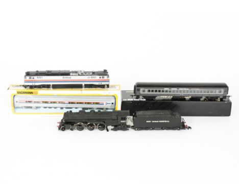 Bachmann and Bachmann Spectrum HO Gauge NYC and Amtrak Locomotive and Coaches, Bachmann  silver with blue red stripes Amtrak 
