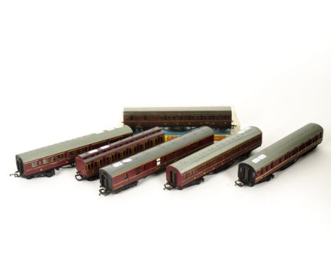 Hornby and other makers 00 Gauge LMS and BR maroon coaches, Tri-ang LMS ex CR (2), Hornby Clerestory Margate (2, both origina