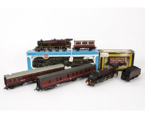 OO Gauge LMS Locomotives Tenders and Coaching Stock, boxed Bachmann rebuilt Patriot no 5526 'Morecambe &amp; Heysham' in line